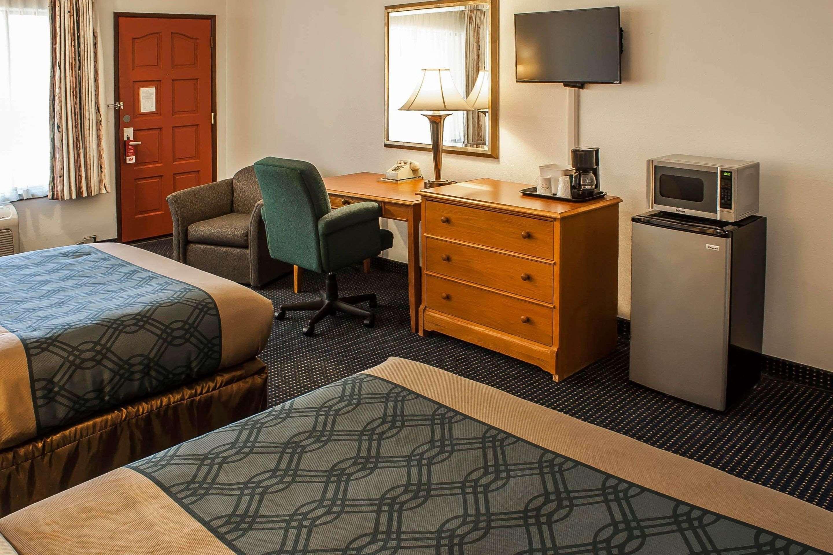 Econo Lodge Inn & Suites Hoquiam Exterior foto